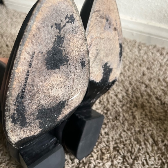 Alexander Wang Anouck Chelsea Classic Boots
Size 37.5 - Picture 4 of 6